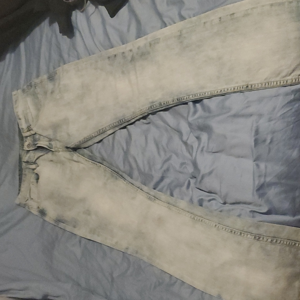 WOMENS BUFFALO LIGHT FADED JEANS SIZE 30